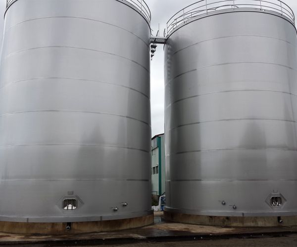 vini-tanques-650m3-vinhos-20586F70D-C160-3A54-ED7D-7DCF8AA5A9D7.jpg
